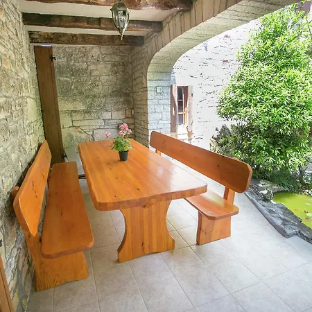 Holiday home Spacious Holiday Home With Fireplace In Tinjan Croatia