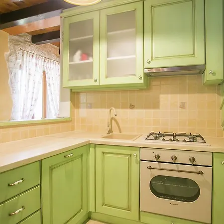 Spacious Holiday Home With Fireplace In Tinjan Croatia