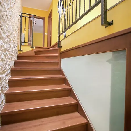 Spacious Holiday Home With Fireplace In Tinjan Croatia * Tinjan